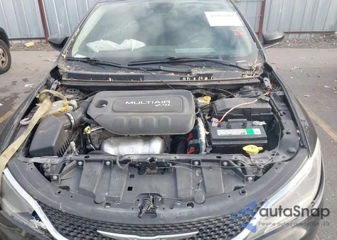 2015 Chrysler 200 Limited z USA, uszkodzony, nr VIN 1C3CCCAB5FN531541